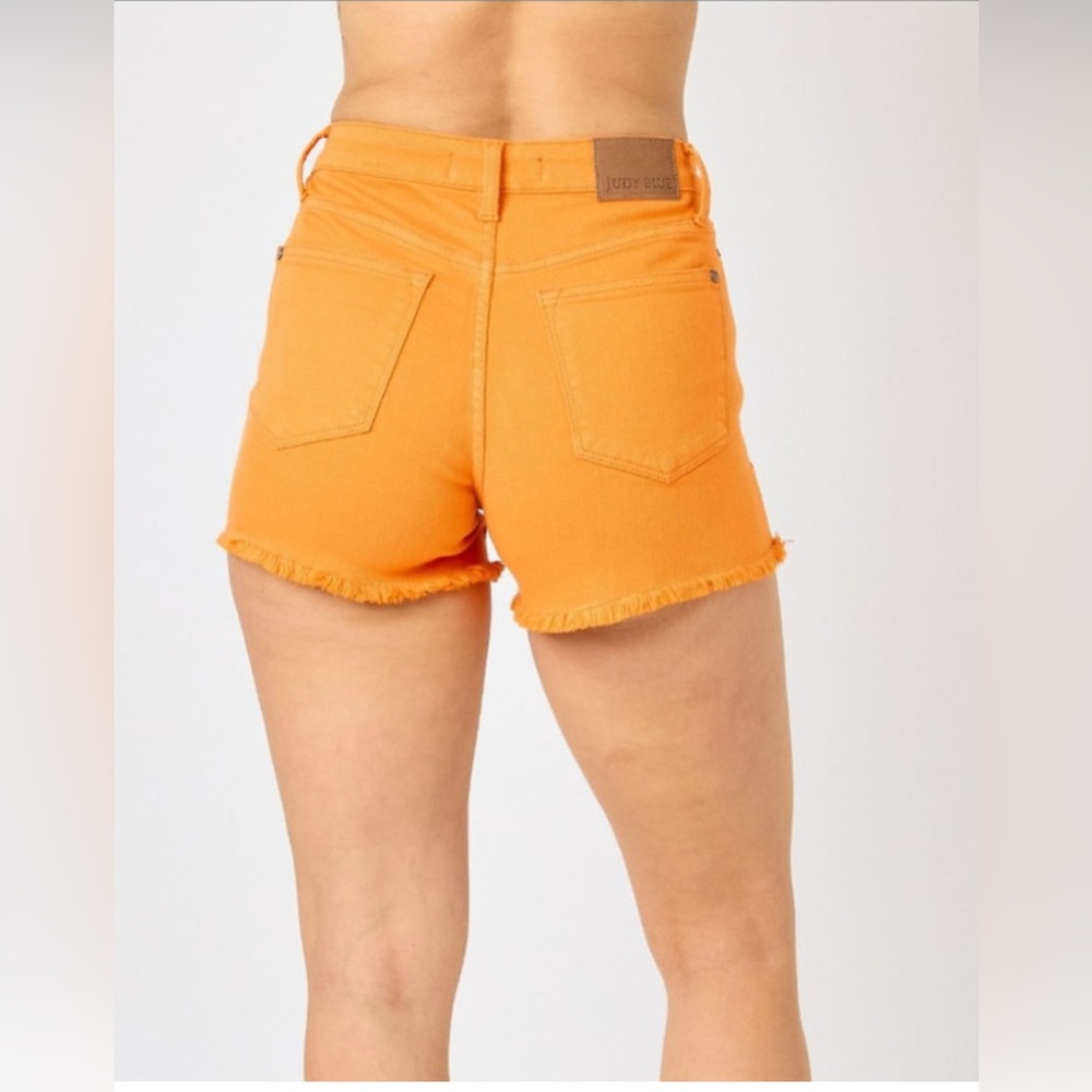 ✨NWT Orange Judy Blue Frayed Hem Ultimate Stretch Denim Shorts size M - Picture 2 of 7